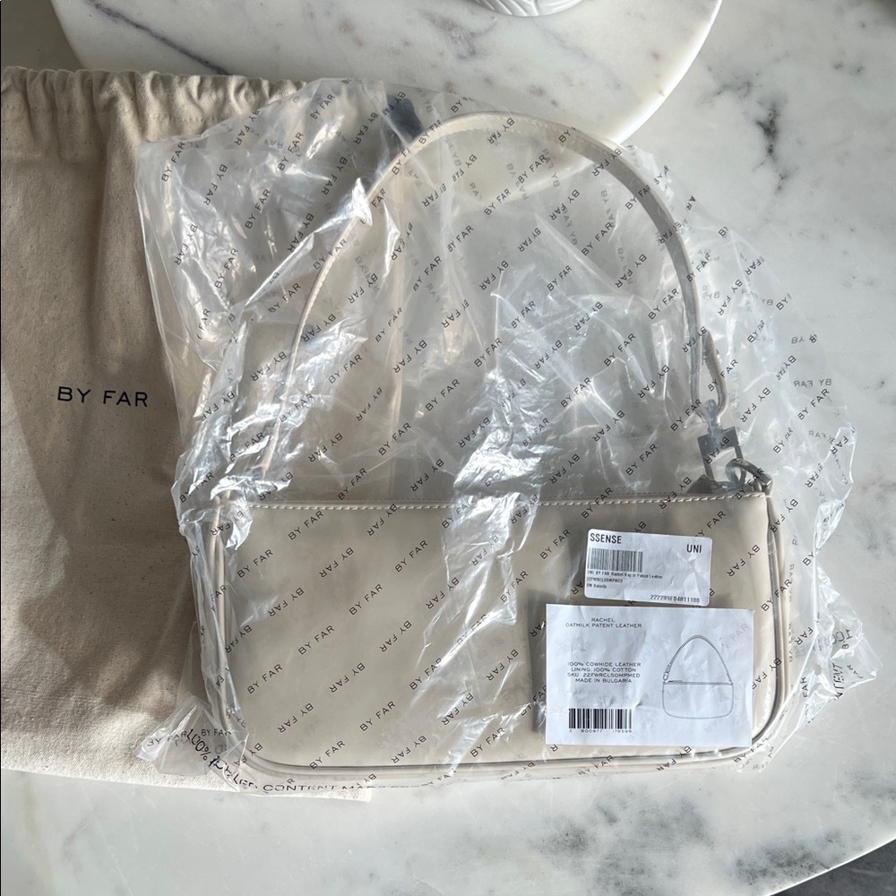 BY FAR Beige Shoulder Bag ‘Rachel’ in Oatmilk Patent Leather